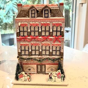 George & Viv Holiday Light-up Village- Chalet Café